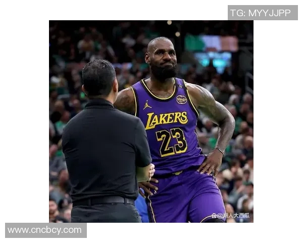 詹姆斯缺席比赛，湖人遭遇连败，球队前景堪忧